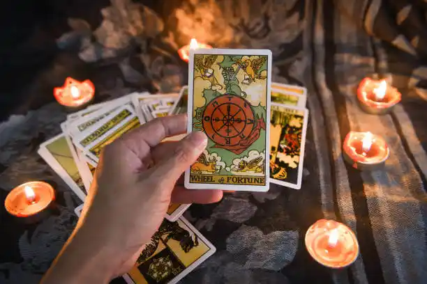 tarot cards Gwinner